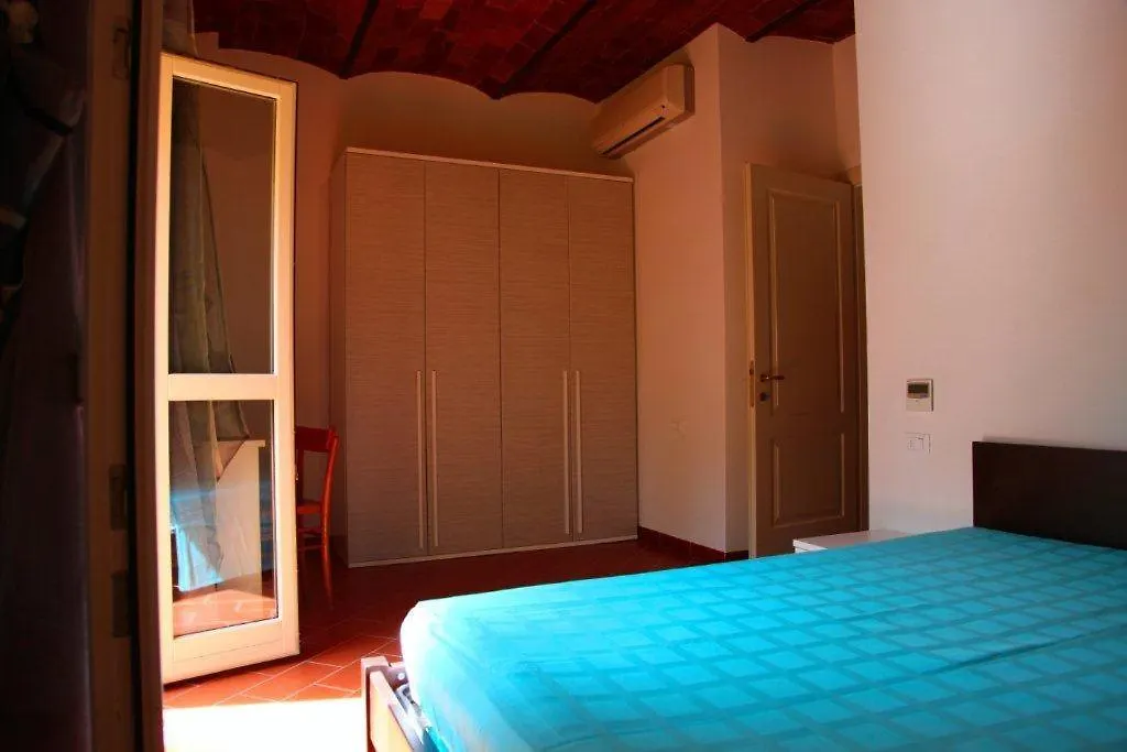 Casa Vacanze La Collina Daire Carbonifera İtalya