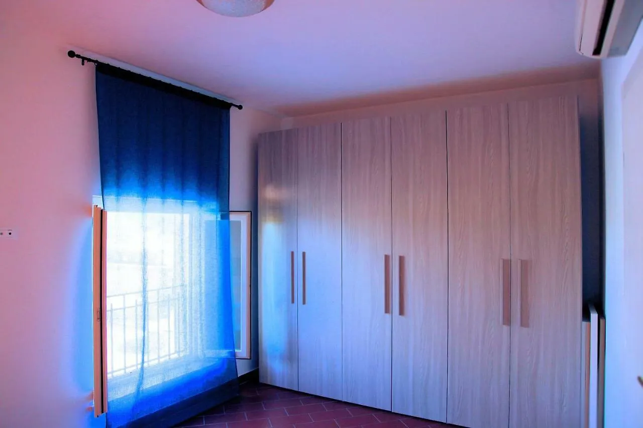Casa Vacanze La Collina Apartment Carbonifera Italy